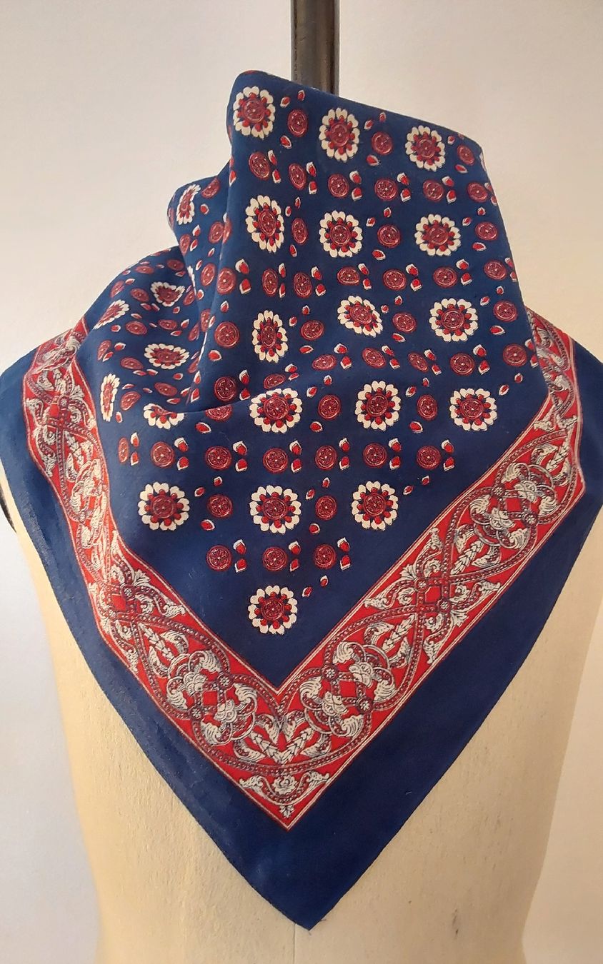 Foulards, Tücher & Schals: Tuch Baumwolle quadratisch blau – Gebraucht aus Köniz von scopello12