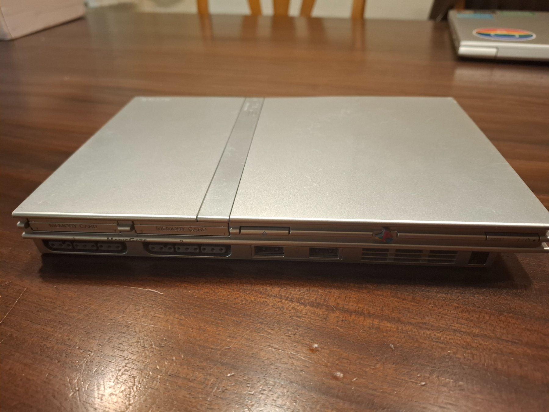 Sony Console: PS 2 Slim Silber Set revidiert (refurbished) – Usato da Gipf-Oberfrick venduto da Konsolen_Colin 3