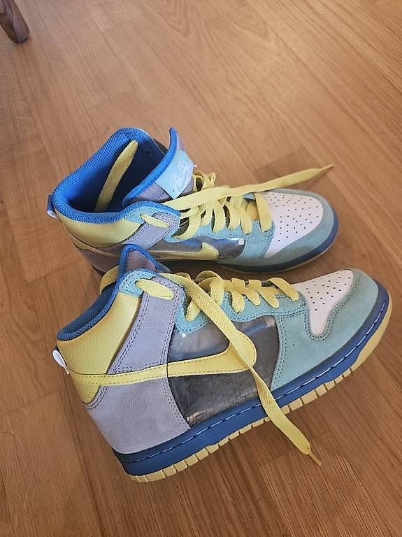 Chaussures hommes: Nike WMNS Dunk High 6.0 Mint Yellow Translucent – D'occasion à Zug par pat_6l8c