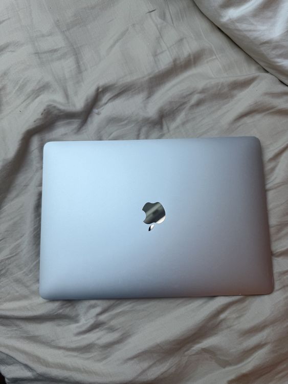Apple Notebook: Apple Macbook Air Silber 13 Zoll – Usato da Dübendorf venduto da fab_j86q