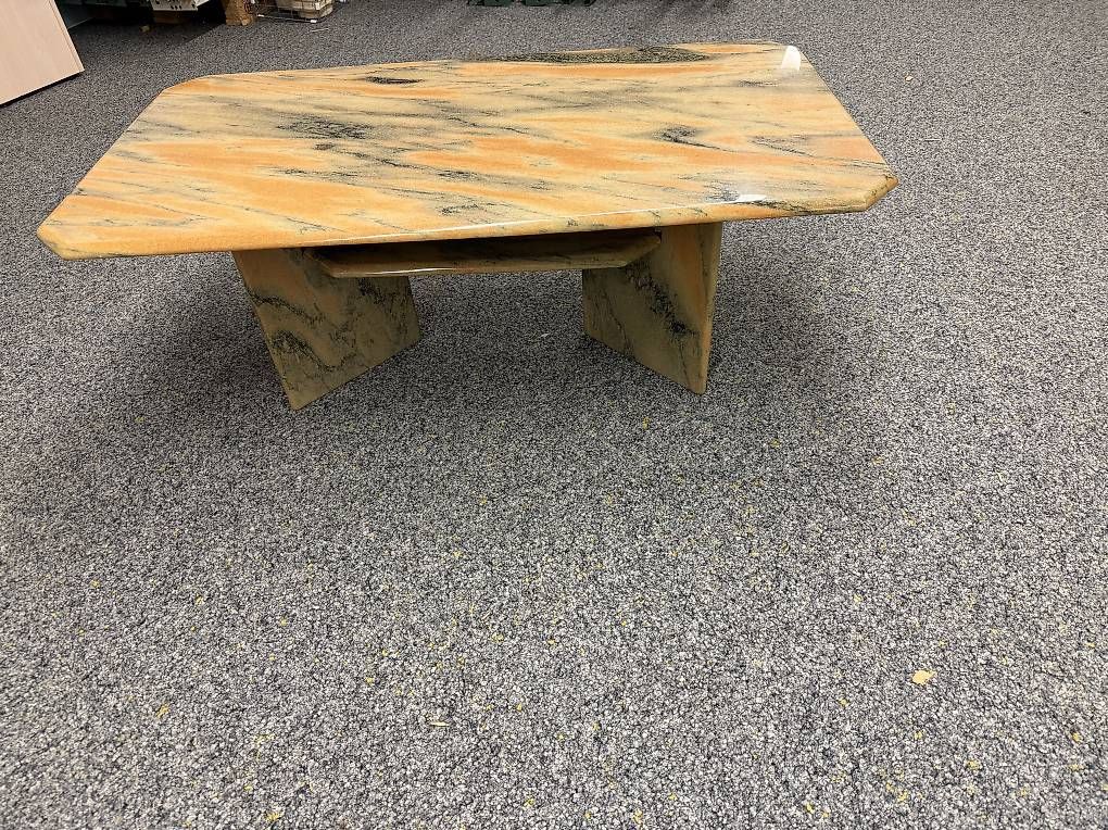 Tables: Salontisch/Couchtisch – D'occasion à Aarau par ric_j2fq