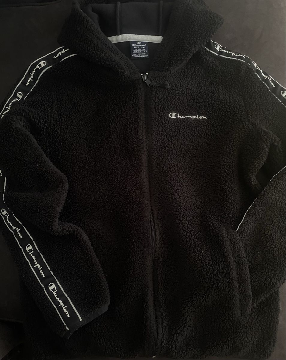 Champion Pulls & Sweat-shirts: Champion Teddyfleecejacke M  – D'occasion à Berg SG par Silversurfer 1