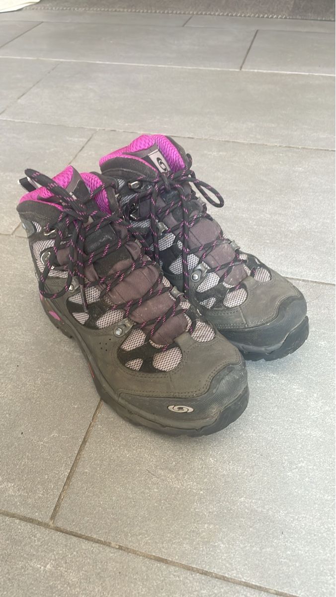Salomon Scarpe da donna: Salomon Wanderschuhe Damen, Grösse 37 1/3 – Usato da Iseltwald venduto da Waldisch