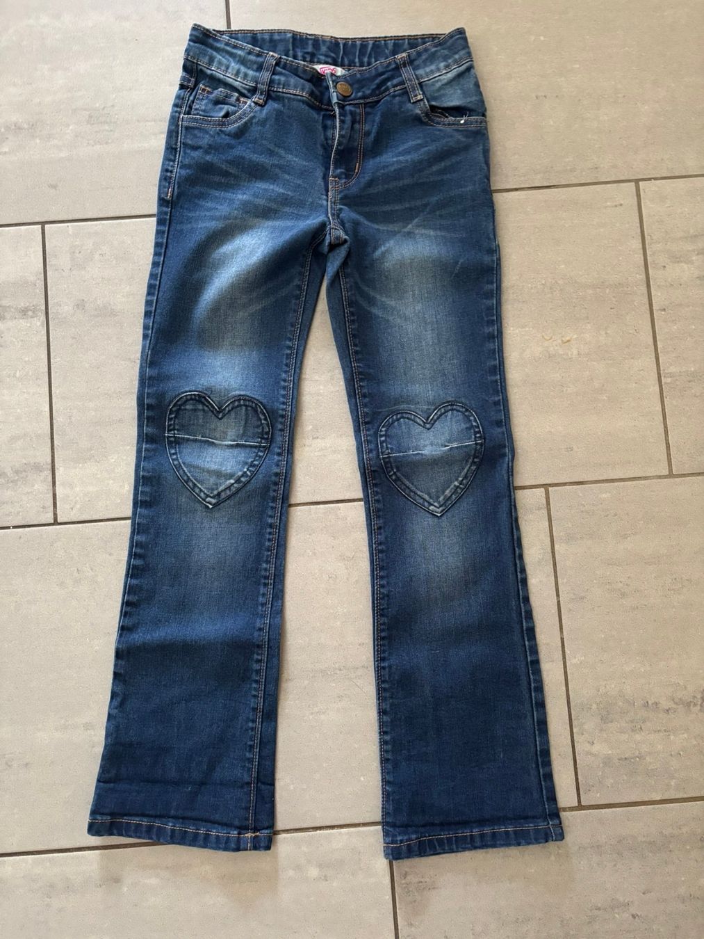 Pantaloni: Kids Mädchen Jeans blau - Grösse 134 – Usato da Kleinandelfingen venduto da Baba23
