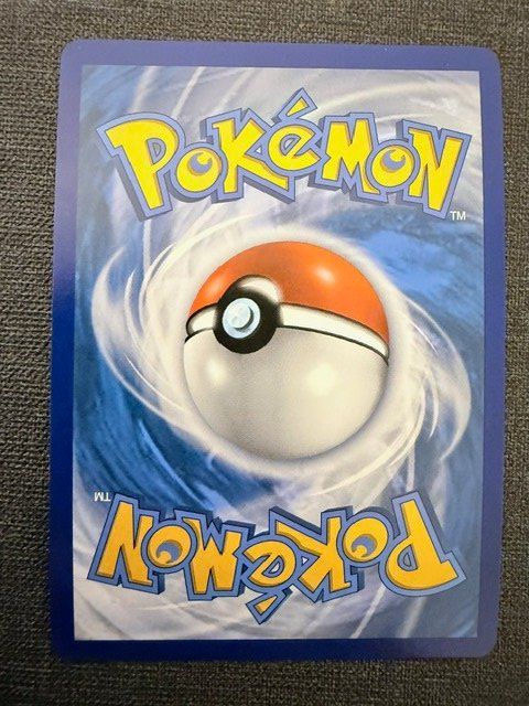 Pokémon Carte collezionabili: pokemon Galarian Darmanitan V – Usato da Burgdorf venduto da Sports_Cards_3400 1