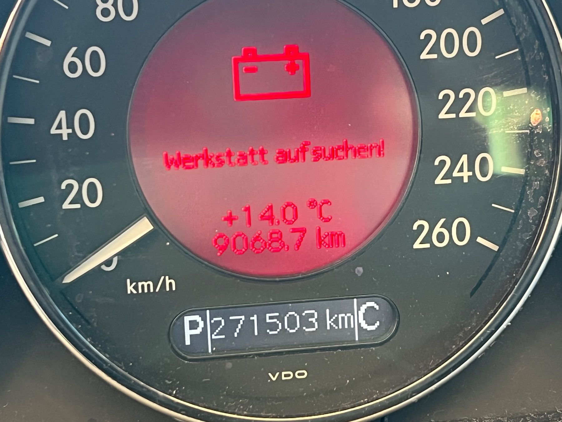 Mercedes-Benz Automobili: MERCEDES-BENZ CLS 500 – Usato da Solothurn venduto da Eszauto 9