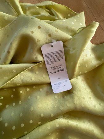 Colora Schal, 100% Seide, Hellgrün, NEU