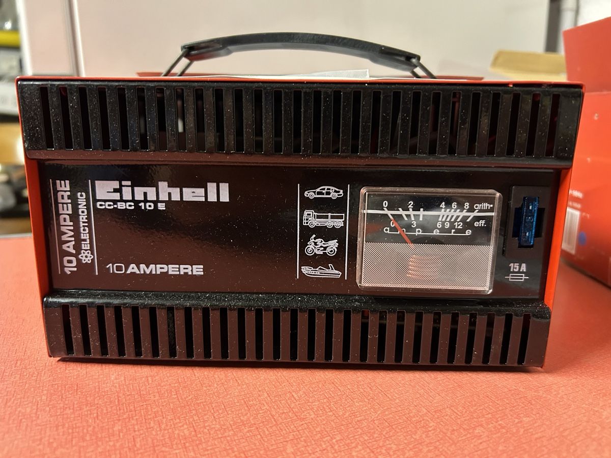 Einhell Caricabatterie: Einhell CC-BC 10 E Batterieladegerät - Neuwertig! – Nuovo (secondo la descrizione) da Lanzenhäusern venduto da vic63 5
