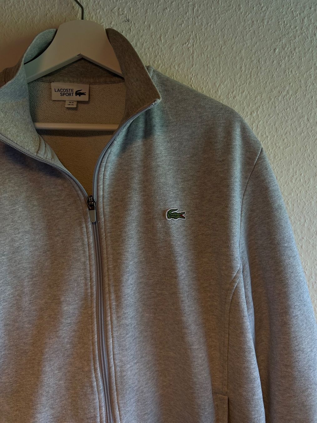Lacoste Pullover & Sweatshirts: Lacoste Zip up Jacket – Gebraucht aus Bubendorf von noa_ckq6 2