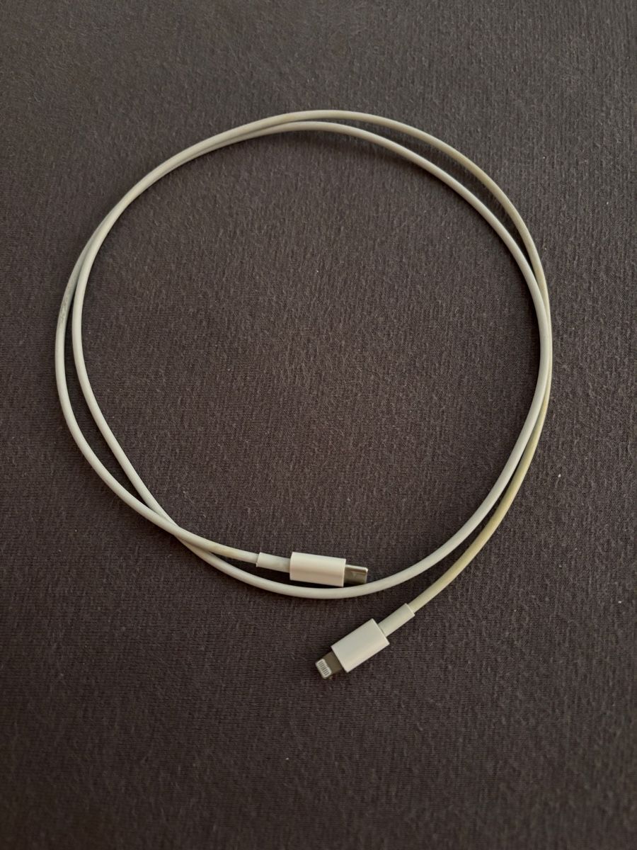 Apple Kabel: iPhone Ladekabel USB-C – Gebraucht aus Suhr von Speed_20