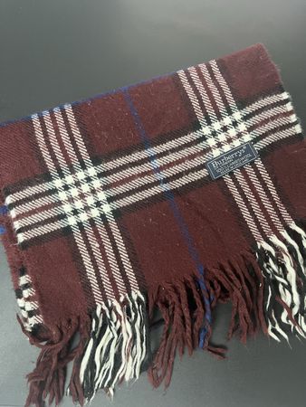 Écharpe Burberry rouge foncé carreaux