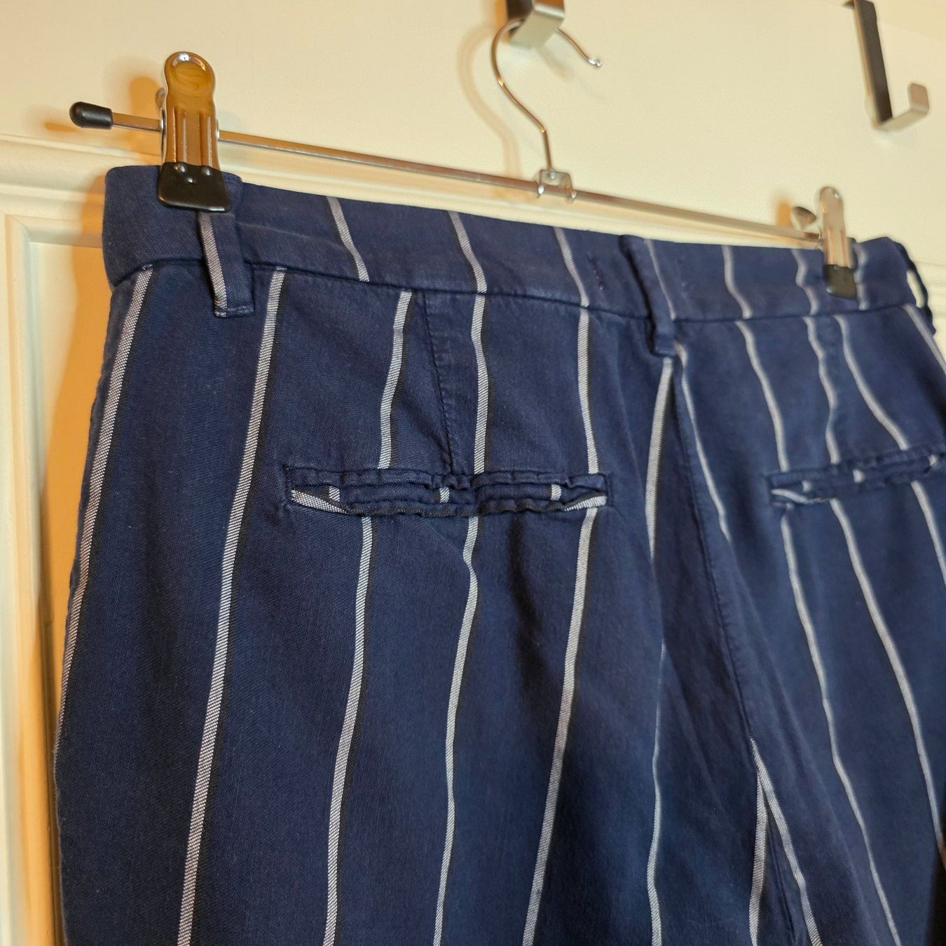 We Pantaloni: WE Streifenhose 36 Lyocell / Baumwolle – Usato da Wald ZH venduto da CapLux 3
