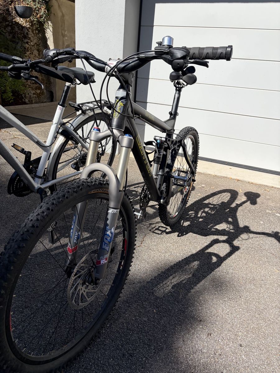 Biciclette: 2 velo  – Usato da Biel-Bienne venduto da Silva-M30 2
