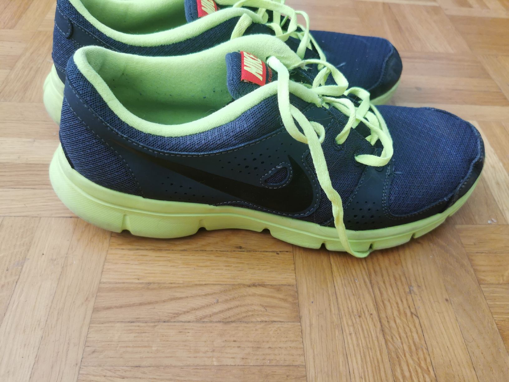 Nike Scarpe da uomo: Nike running 43 original – Usato da Bern venduto da ged_ffx9