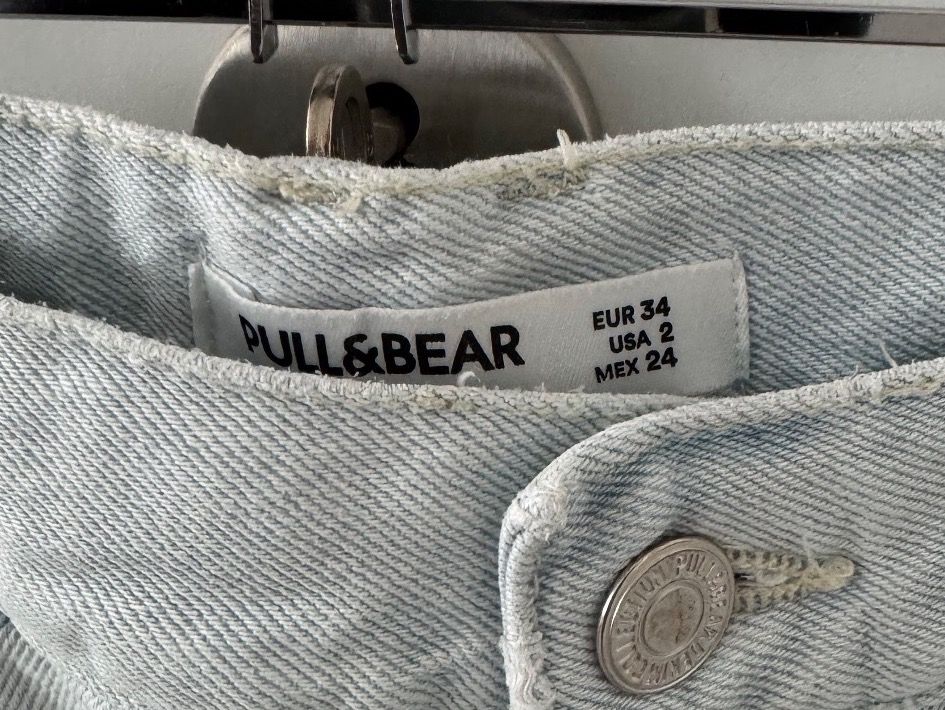 Pull&Bear Jeans: Jean vintage/déchiré Pull&Bear – Usato da Court venduto da mae_pl7l 1