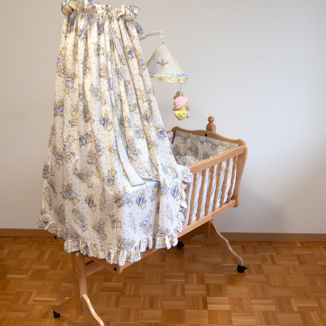 Wippen & Schaukeln: Babybett / Babywiege – Gebraucht aus Unterengstringen von Imperia 6