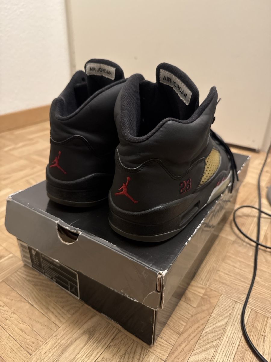 Air Jordan 5 Raging Bull 3M Sz 42 (Gebraucht) in Petit-Lancy für CHF 20 ...