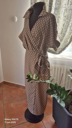 Belle robe d'été élégante.  L