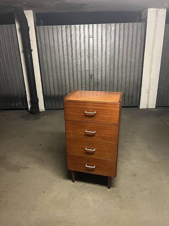 Cassettiere: Commode vintage scandinave – Usato da Lausanne venduto da Ariel_Zimann
