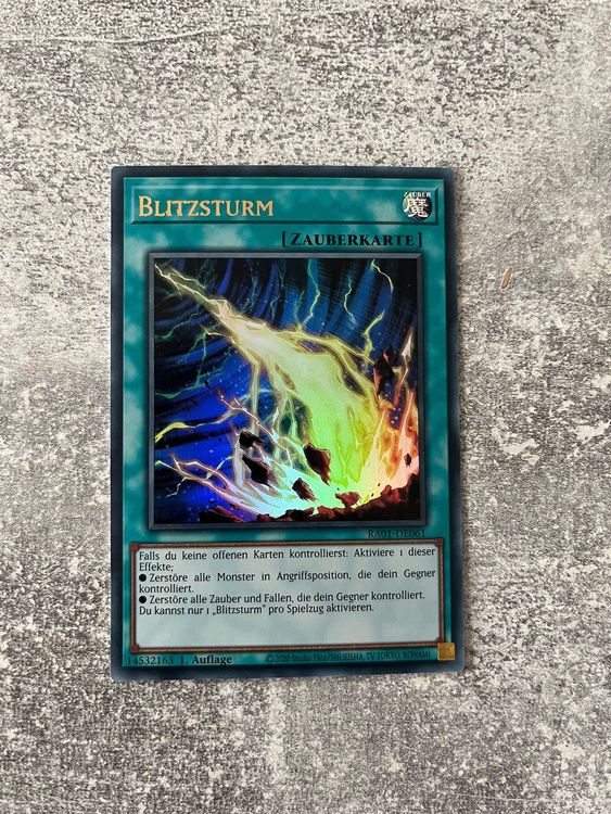 Produktbild von Blauäugiger Abgrundrache V.1 RA01-DE016 V.1 25th Anniversary Rarity Collection Kaufen