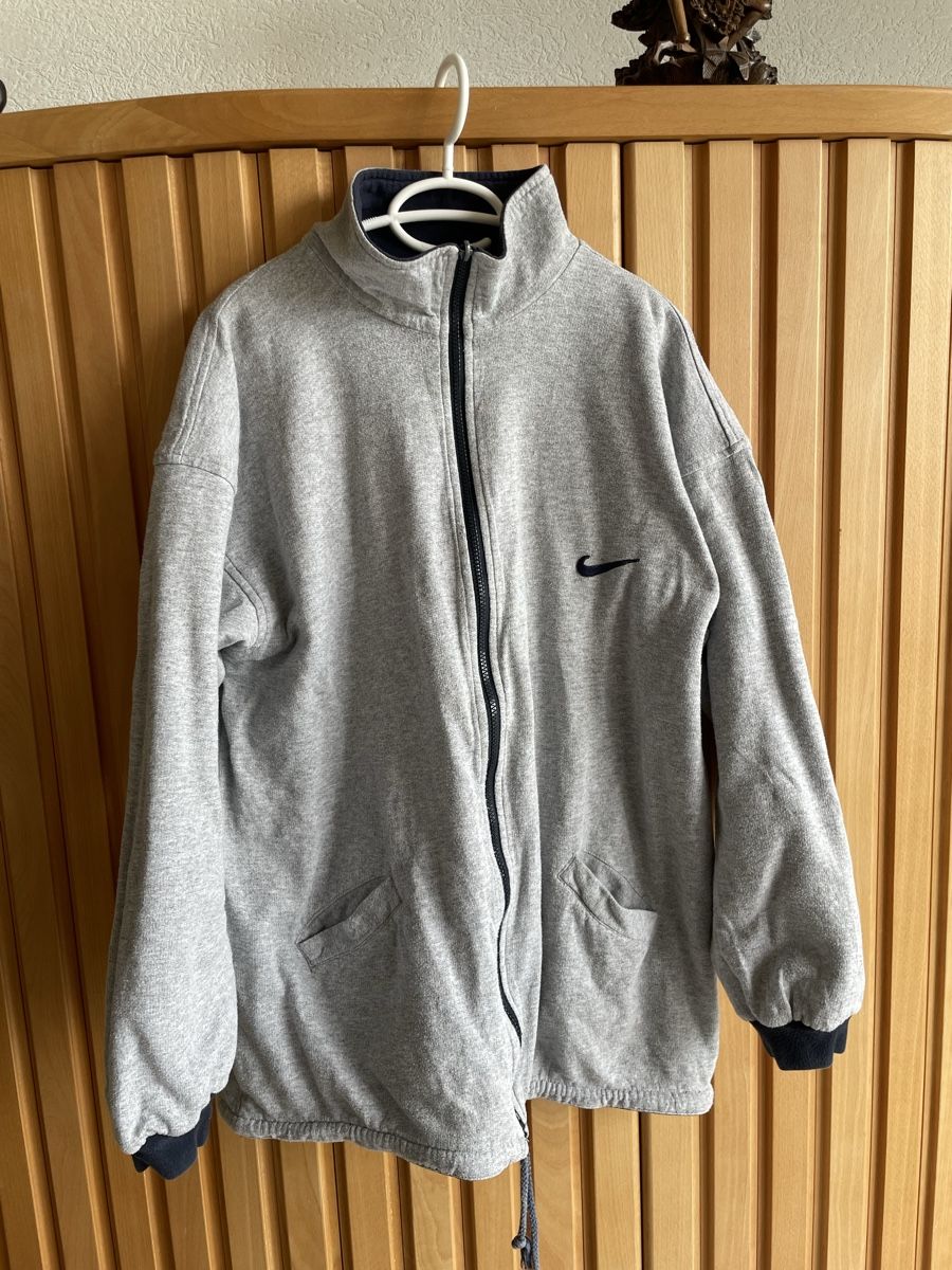 Nike Giacche: Nike - reverse Jacket, blue & grey - XL – Usato da Onnens VD venduto da Slyce 3