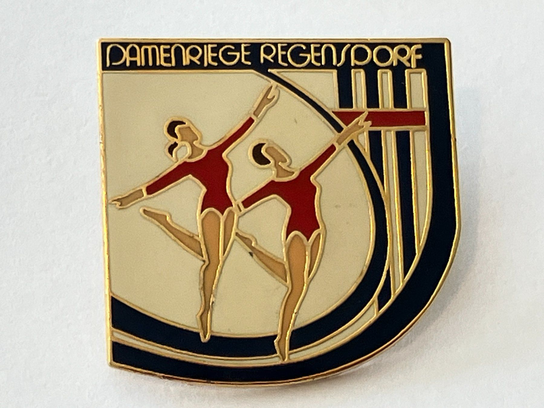 Placchette & Badge: 1 Pin Damenriege Regensdorf – Usato da Basel venduto da djwwpp