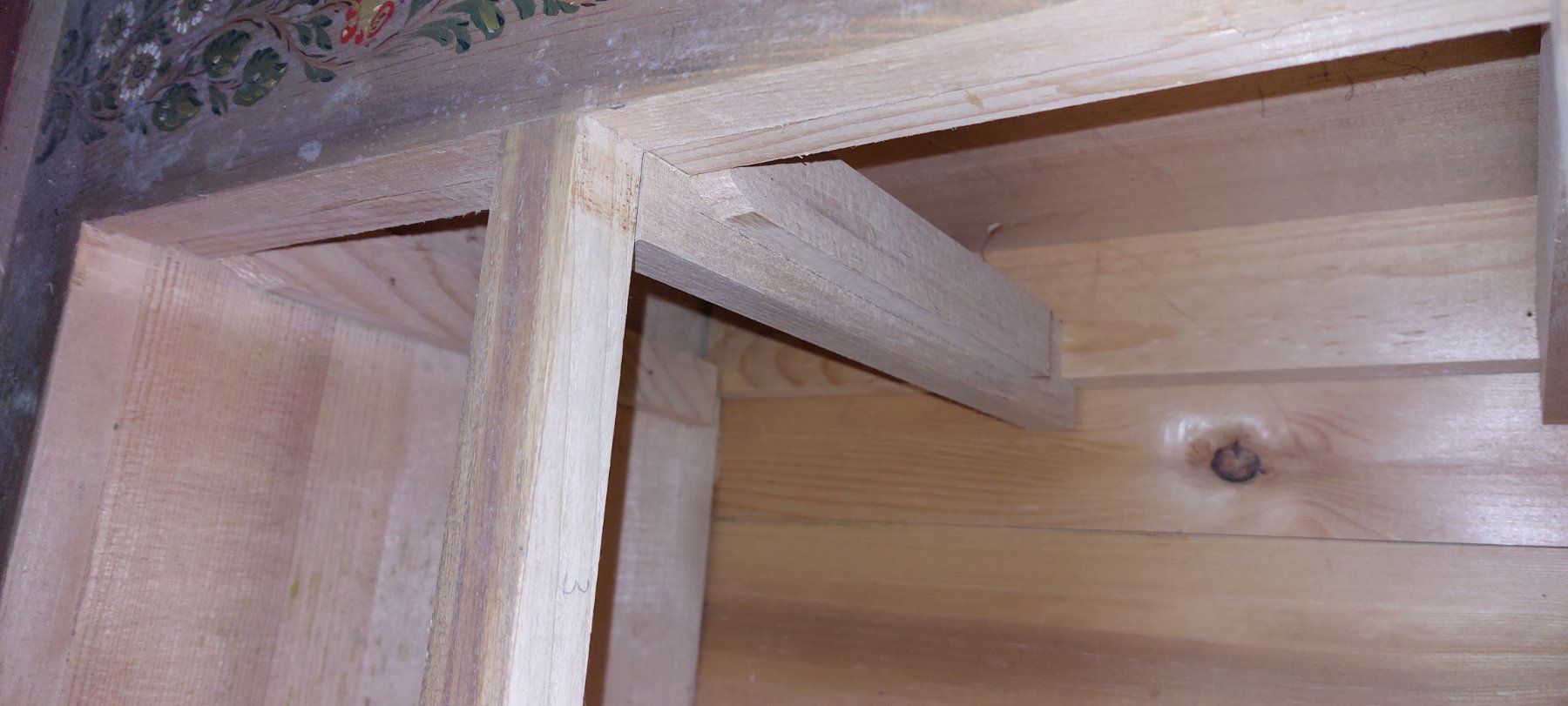 Armadi: Antiker Schrank, Bauernmalerei, Buffet – Usato da Brislach venduto da ericCH 4