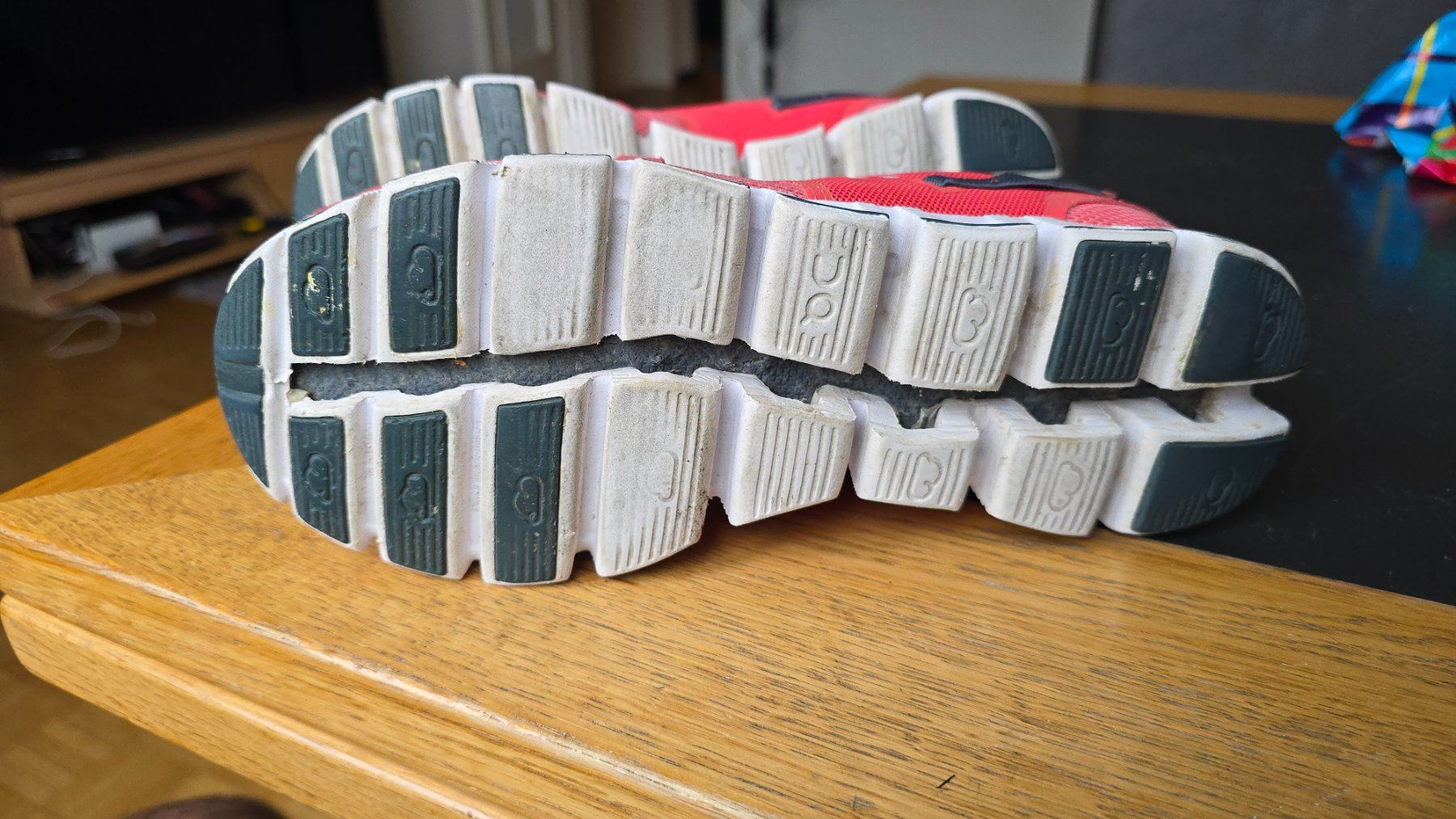 On Scarpe da donna: ON schuhe .  EU 38. 5 – Usato da Wallisellen venduto da theblacksheep 9