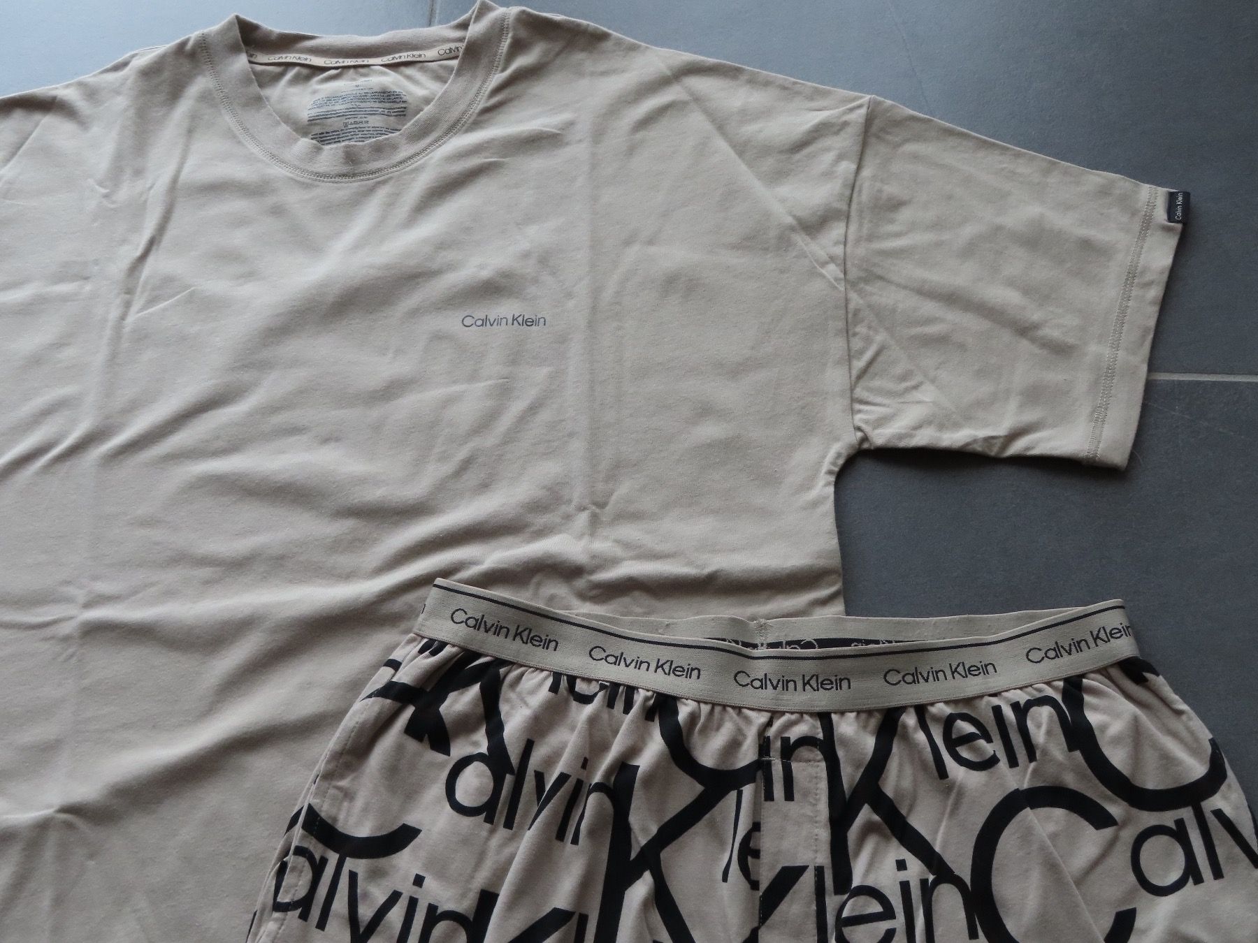 Calvin Klein Pyjamas: CALVIN KLEIN Pyjama Gr.M +++top Zustand+++ – Gebraucht aus Wallenried von Asyano 5