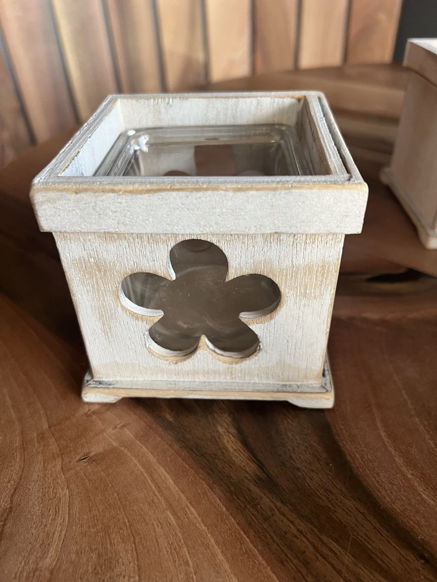 Tutte le decorazioni: Windlicht Shabby Chic aus Holz weiss – Usato da Derendingen venduto da Laubfleckerli 1