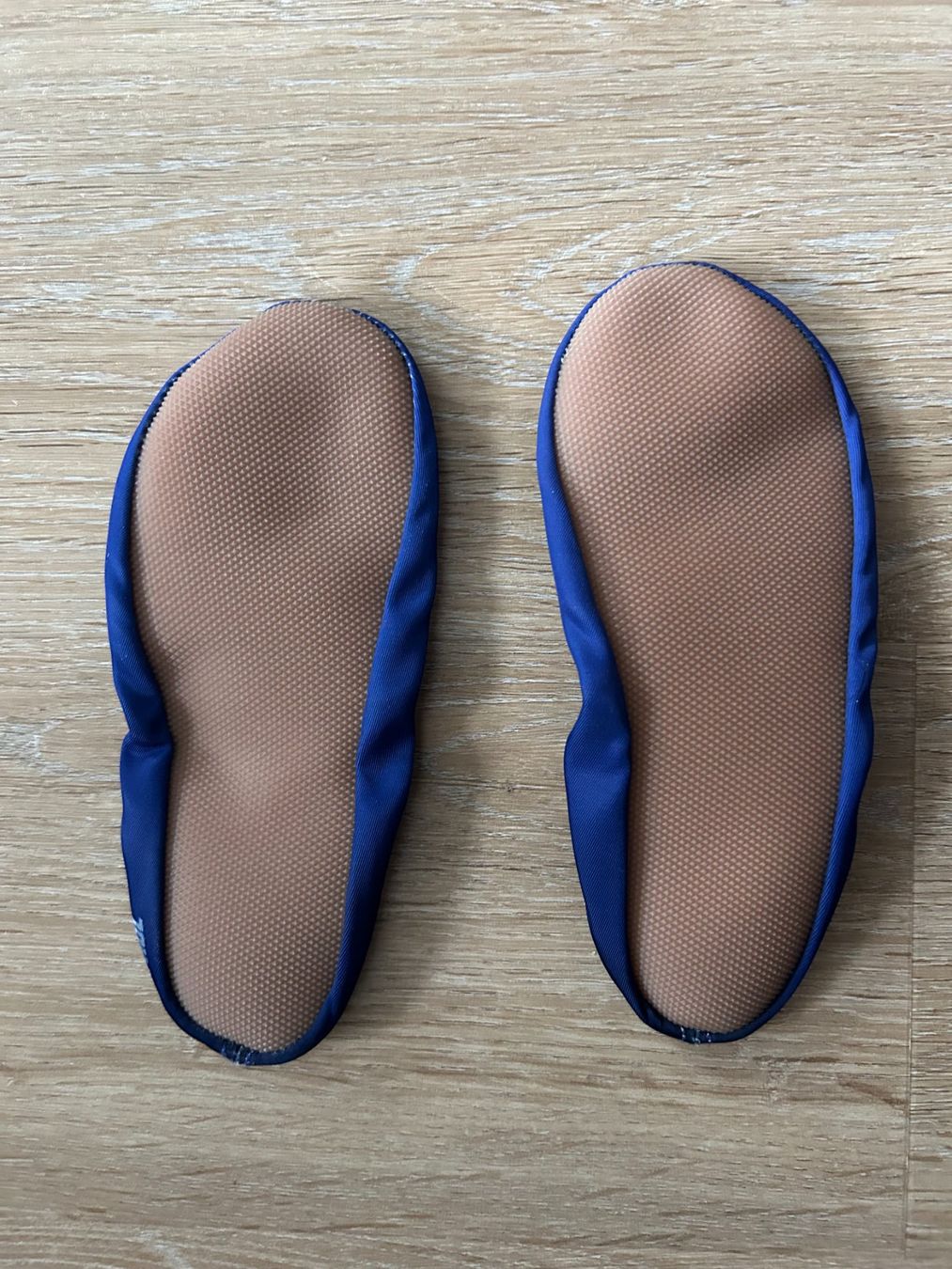 Scarpe per ragazzi: Turntäppeli, Grösse 28 – Usato da Zumikon venduto da meter03 1