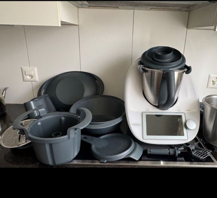 Thermomix Küchengeräte: Thermomix tm6 mit Reibe – Gebraucht aus Bellach von Expen