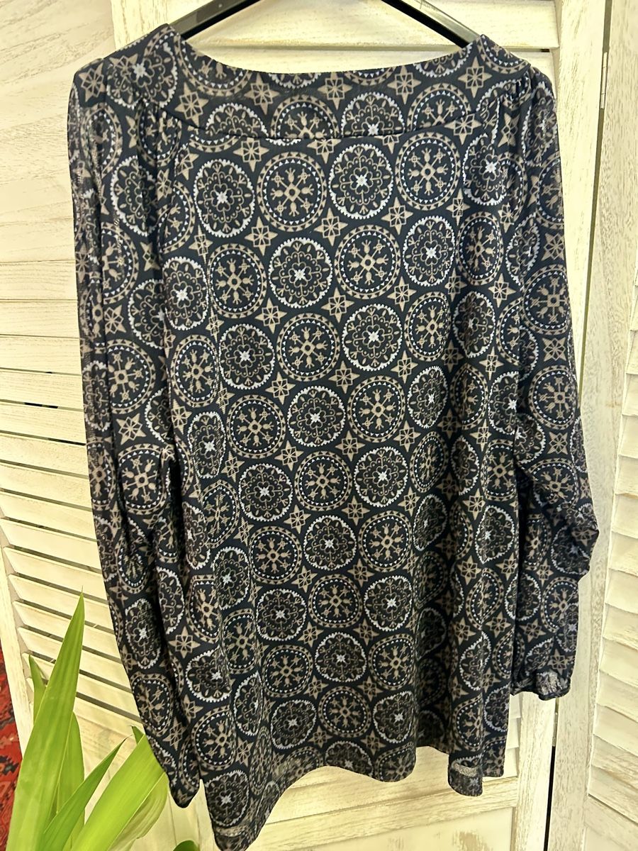 Tom Tailor Chemisiers: Bluse Tom Taylor L dunkelblau – D'occasion à Chur par TaCa88 4