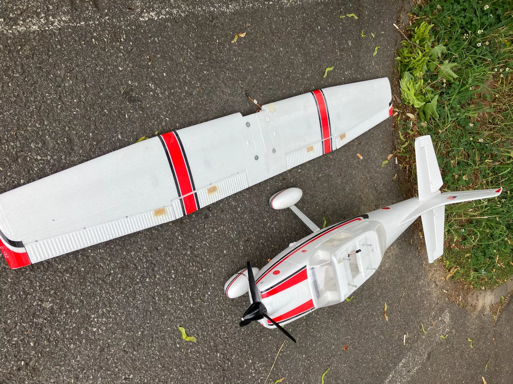 RC Modellbau: Cessna 182 – Gebraucht aus Opfikon von dom_sui300 1