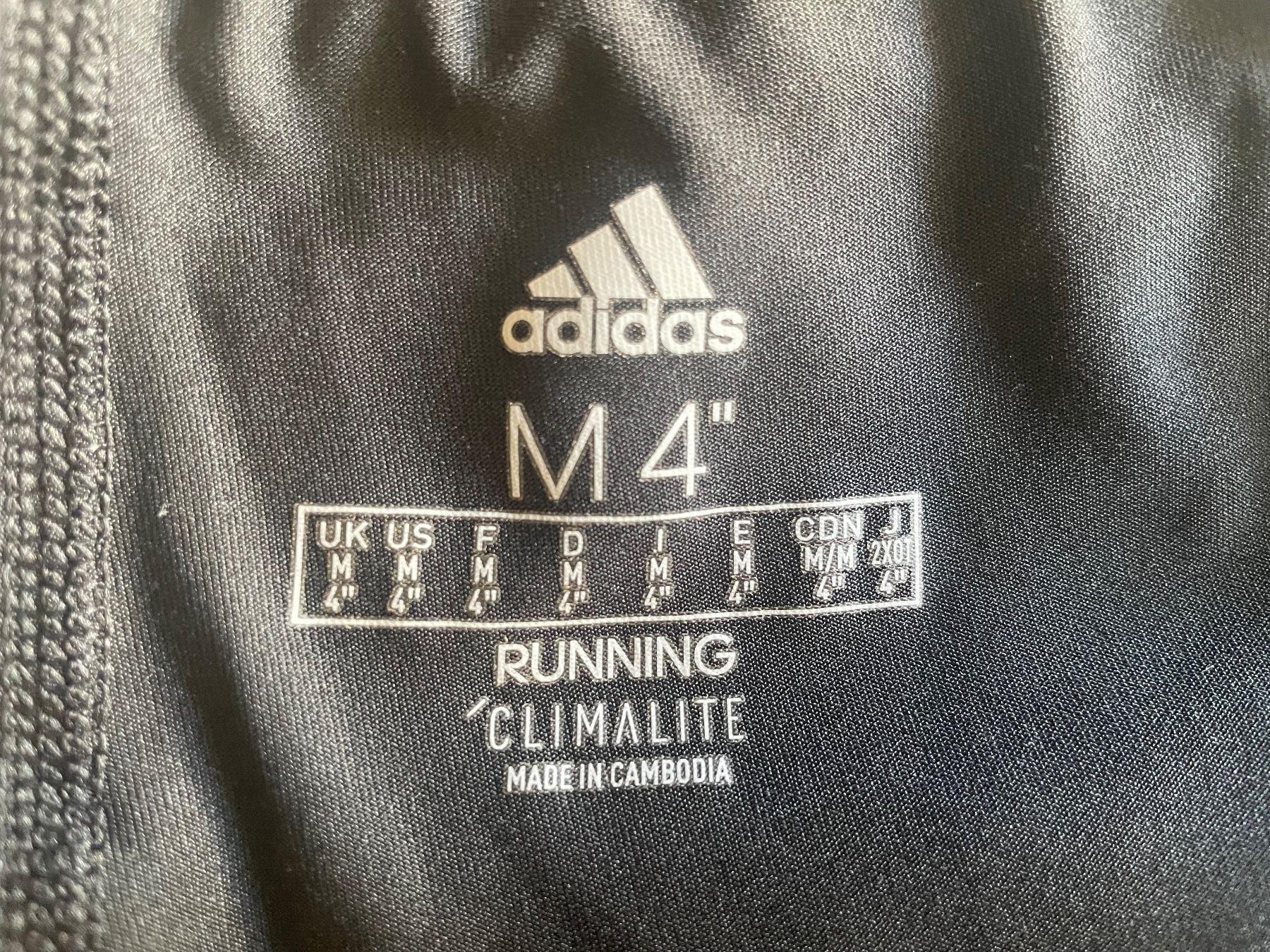 Adidas Pantaloni: Laufshorts Damen Adidas – Usato da Arbon venduto da mannamanna 2