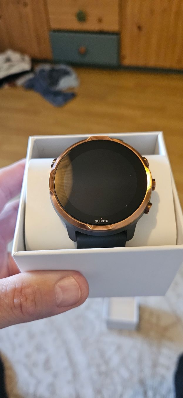 Suunto Smartwatch: Suunto 7 – Nuovo e nell'imballaggio originale da Sion venduto da Colorblind 1