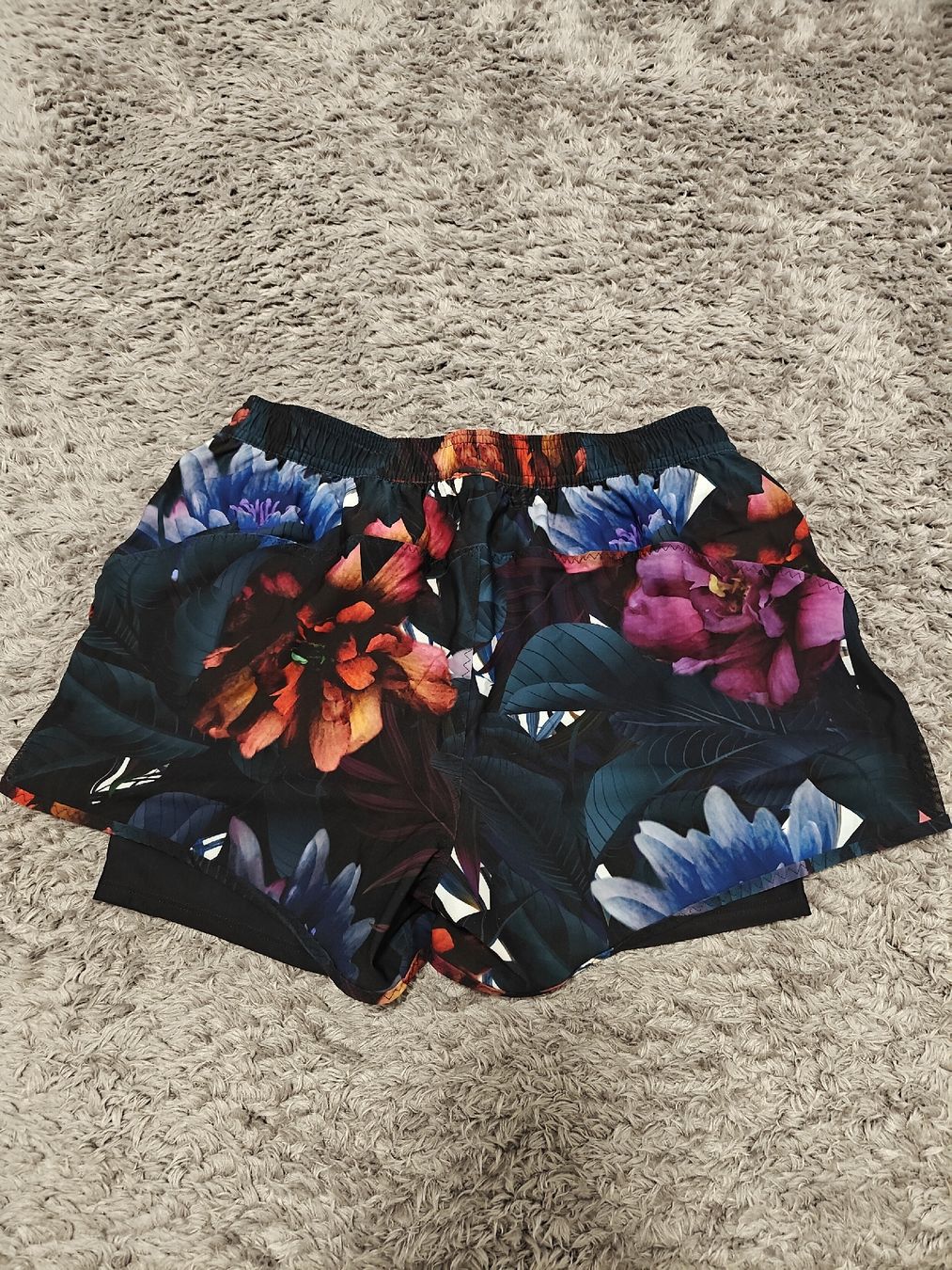 Pantaloni: Sport Shorts / Hose – Nuovo (secondo la descrizione) da Pieterlen venduto da Saemelili 2