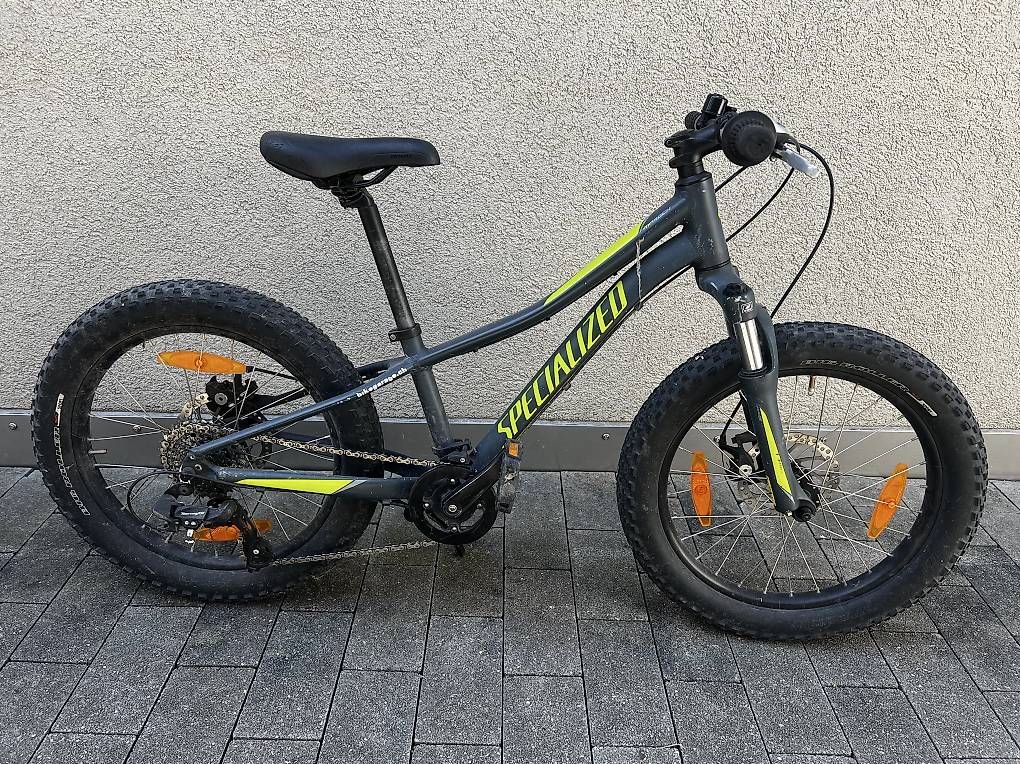 Specialized Velos: Specialized Kinder-Mountainbike – Gebraucht aus Hünenberg von dar_6nqz