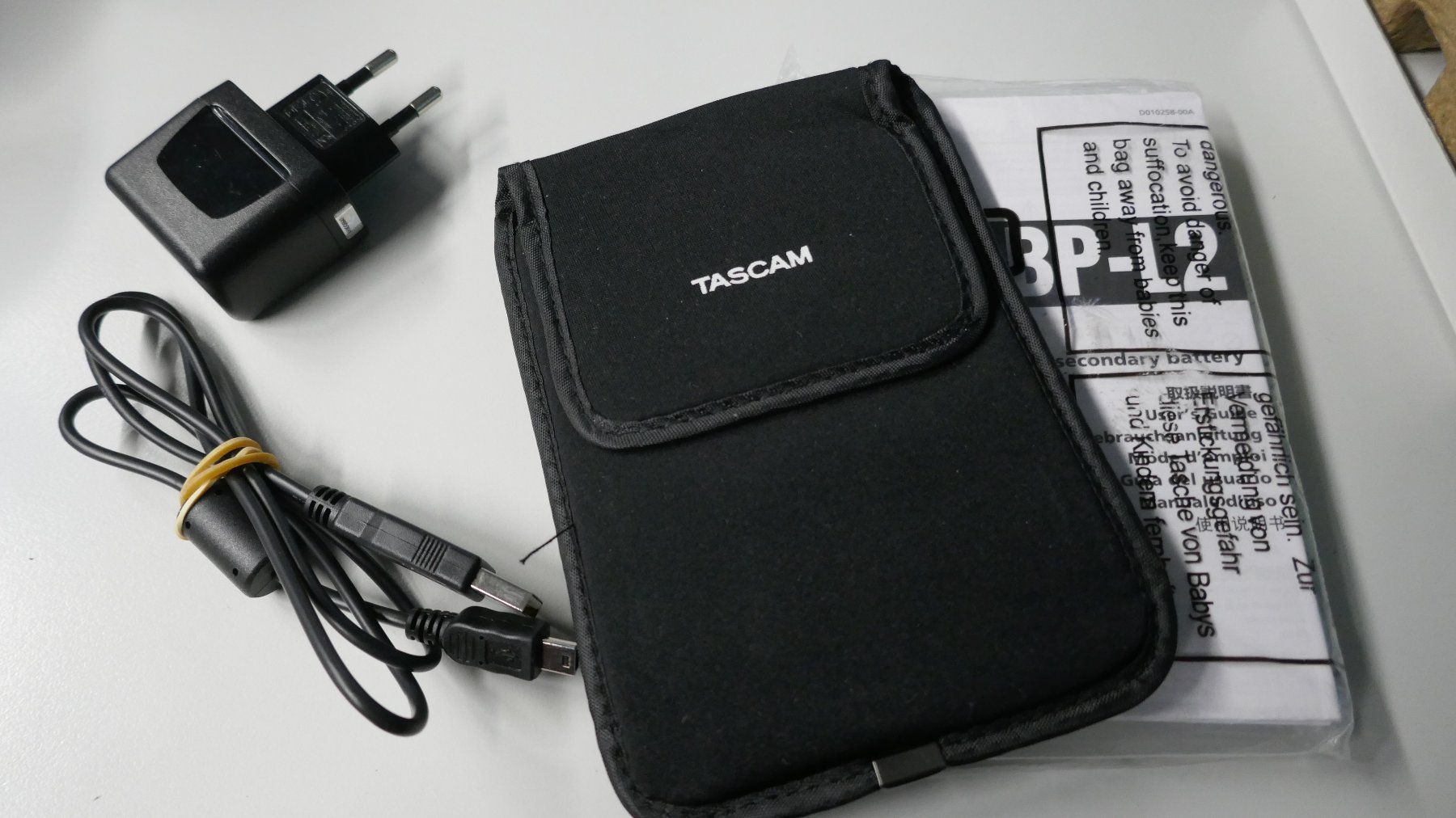 Tascam Registratori: Tascam DR-1 - NEU – Nuovo (secondo la descrizione) da Wenslingen venduto da FairlightCMI 8