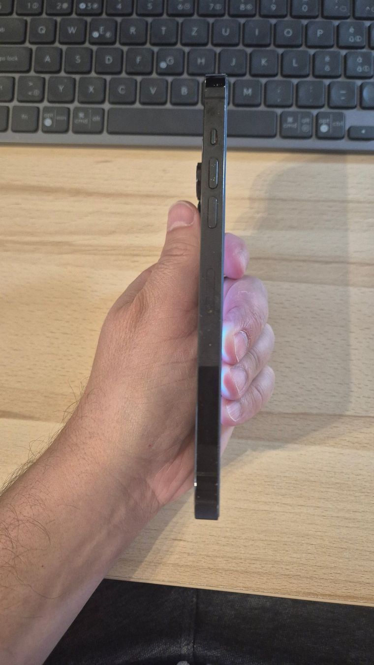 Apple Telefoni cellulari / Smartphones: iPhone 14 Pro Max 128GB Black 3045 – Difettoso da Münchenbuchsee venduto da MV_Solutions 5
