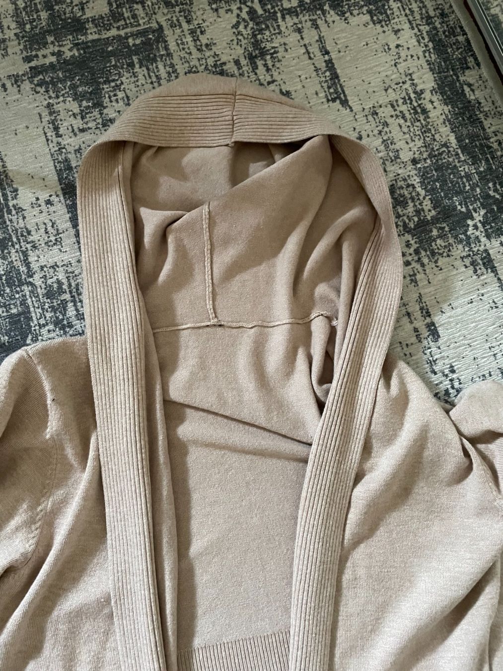 Pullover & Sweatshirts: Chîcorée - Long Beige Cardigan with Hood – Neu (gemäss Beschreibung) aus Chiasso von Er_Mon 3