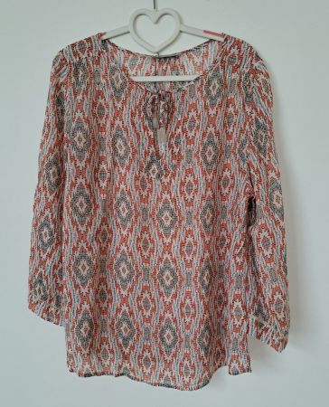 Nile Bluse, Gr. M,  Sommerlich-leicht, 100 % Viskose     NEU