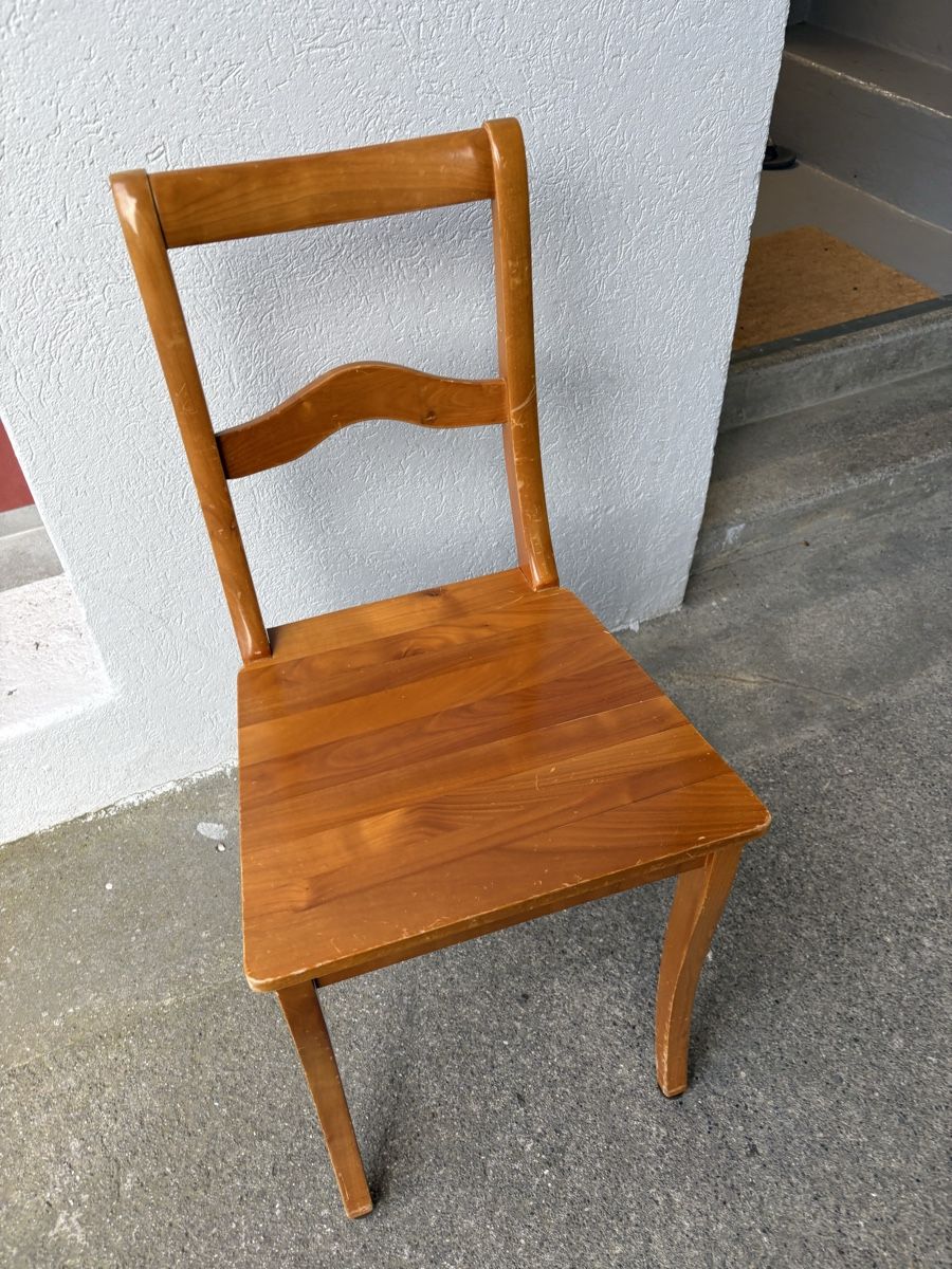 Chaises: Holz Stuhl  – D'occasion à Würenlos par maxli012 1