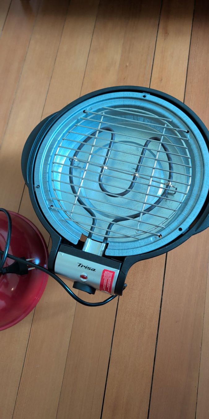 Trisa Griglie: Trisa Elektrogrill rot Zustand NEU – Nuovo (secondo la descrizione) da Horw venduto da pimppanther 1