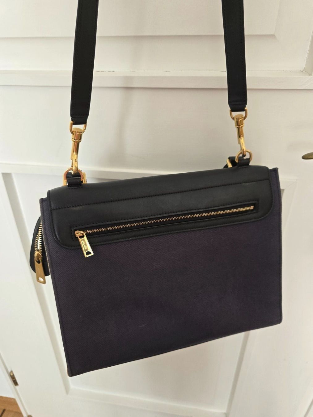 Celine Borse da donna: CELINE TASCHE TRAPEZ TOTE LEDER/CANVAS – Usato da Ennetbaden venduto da bargainhunterin 2