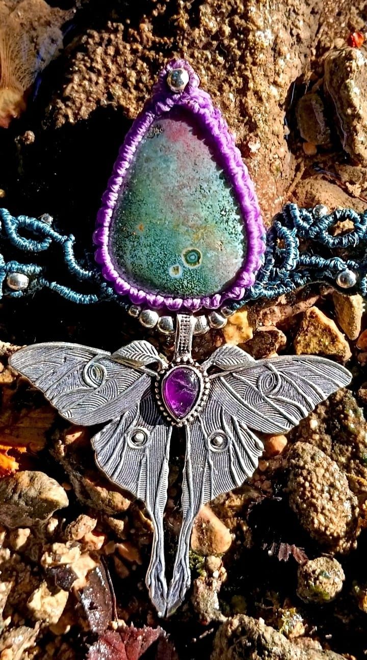 Catenine: Collana macramè con pietra Ocean Jasper e farfalla argento – Nuovo (secondo la descrizione) da Soyhières venduto da vin_x7r5 1