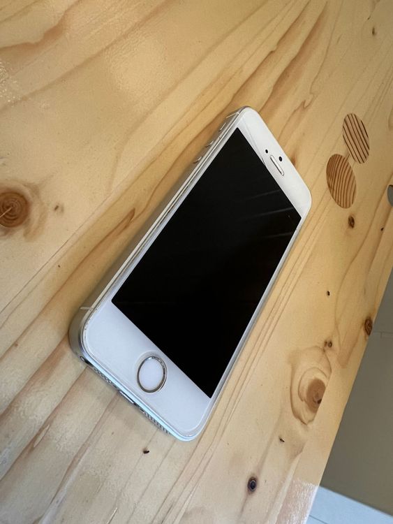 Apple iPhone SE (2016) 32 GB Silver (Gebraucht) in Orvin für CHF 6 ...
