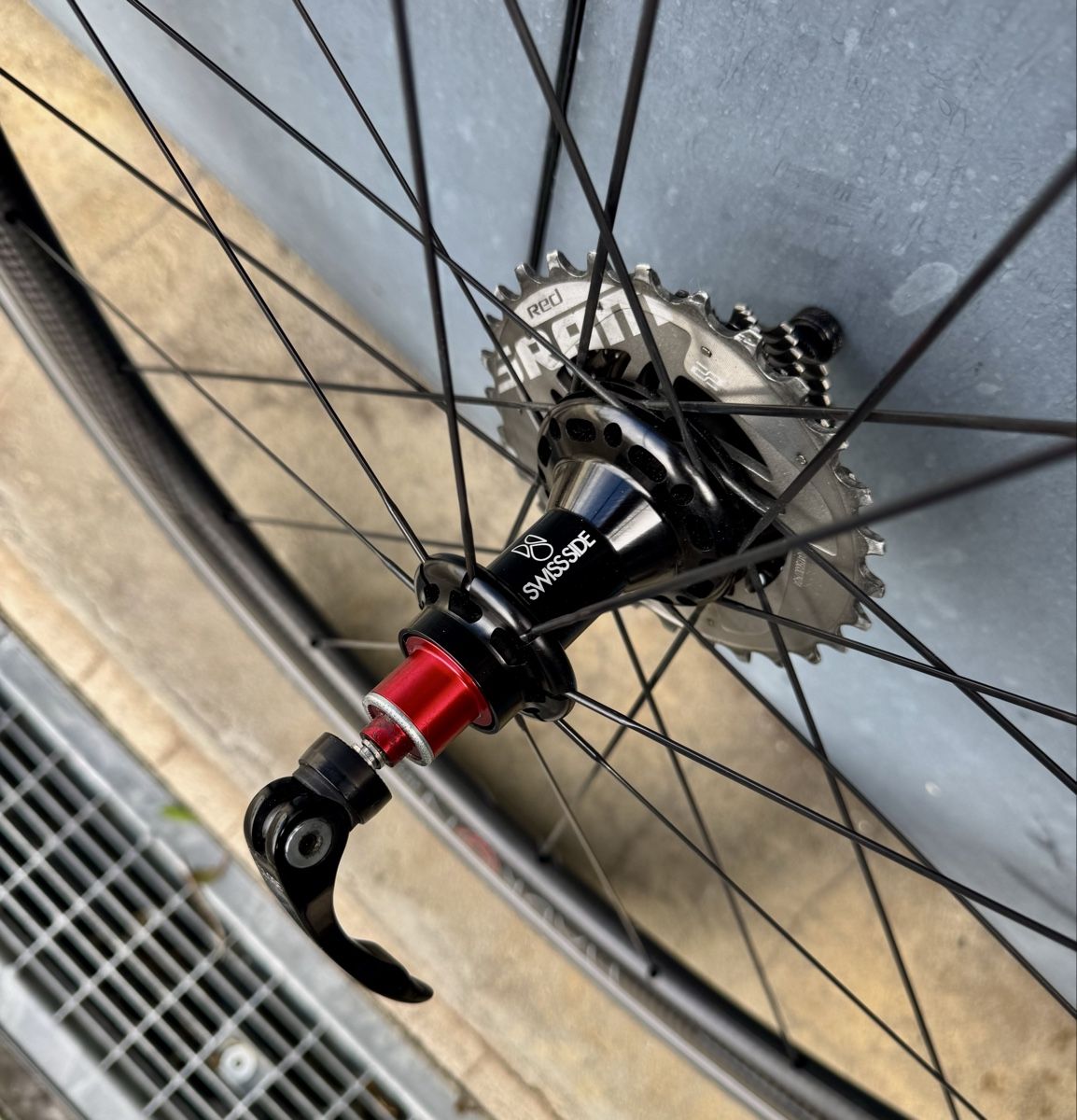 Pezzi di ricambio: Top >>> Radsatz SwissSide Hadron 485 <<< Top – Usato da Sils im Domleschg venduto da bergvelo 4