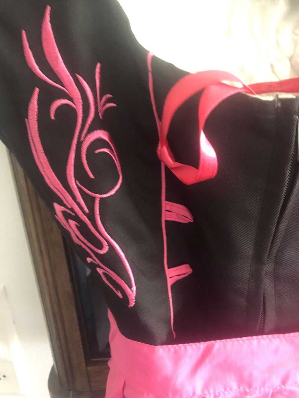 Vestiti: Pinkes Dirndl, Grösse 40 – Usato da Kaltbrunn venduto da lagone1 1