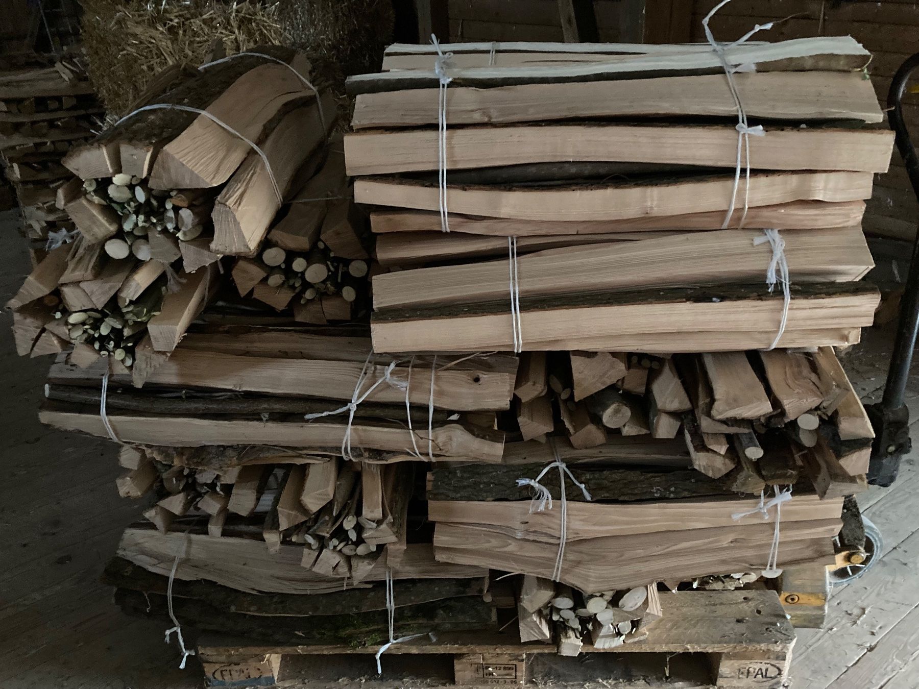Articoli in legno: Heizwellen Bürdeli – Usato da Andelfingen venduto da fredi.kramer 1
